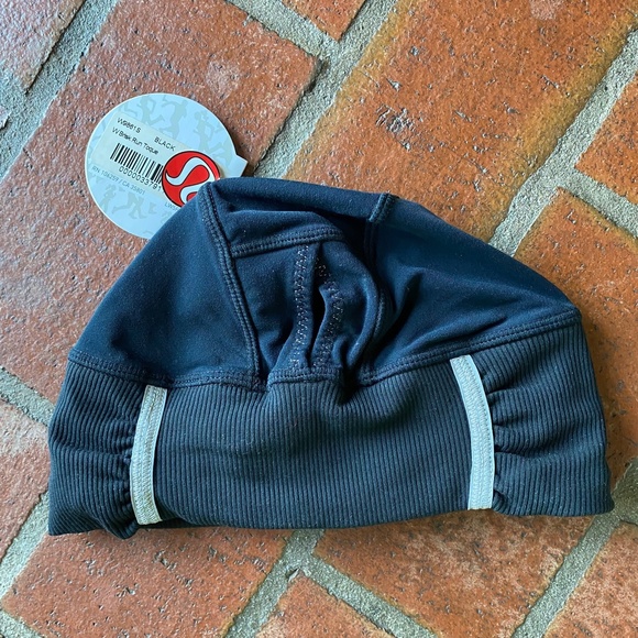 NWT LULULEMON Brisk Run Toque black (running beanie) - Picture 3 of 5